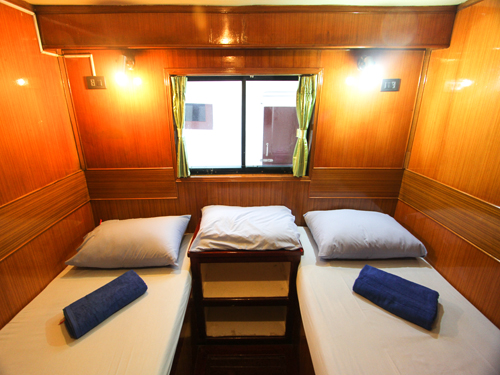 Manta Queen 1 Liveaboard twin cabin