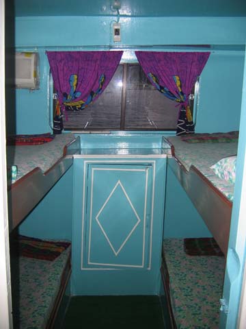 Dolphin Queen Shared bunk