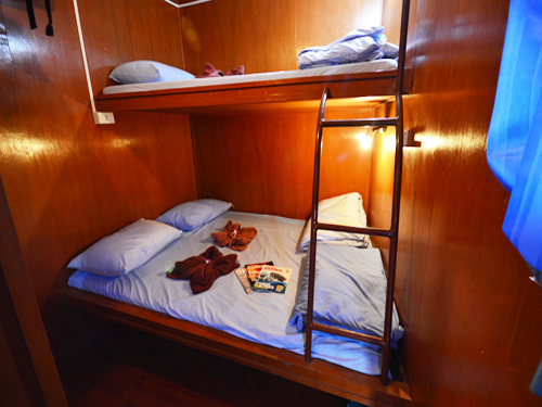 Manta Queen 3 Liveaboard twin double cabin