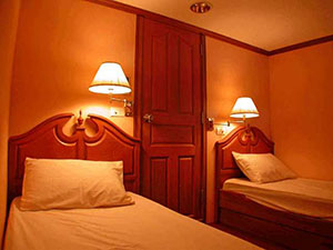 Somboon 4 Liveaboard cabin