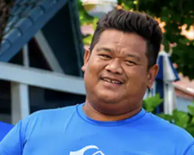 Te - Surfing Coach SSS Phuket