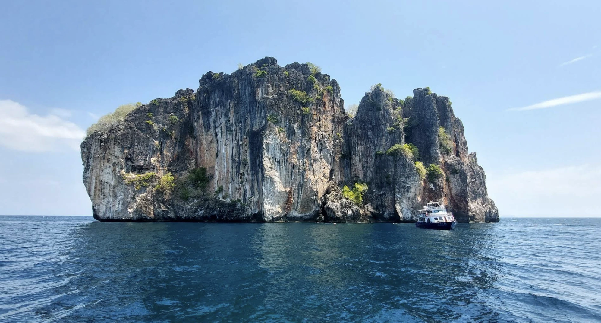 Koh Bida Nok dive site, Phi Phi